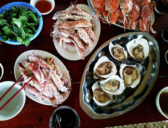 Thưởng thức các món ăn đặc sản khó quên